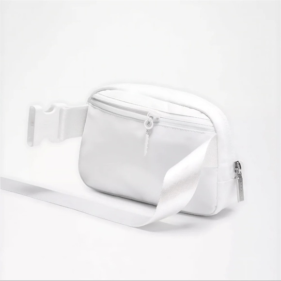 Lululemon Athletica White Everywhere Belt Bag - Picture 3 of 5